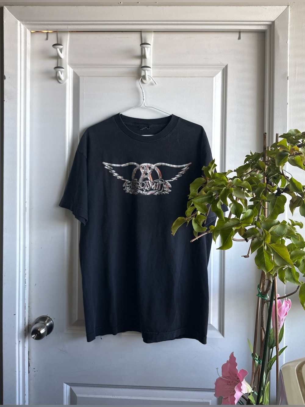 Y2K 2001 Aerosmith Wings graphic band tee